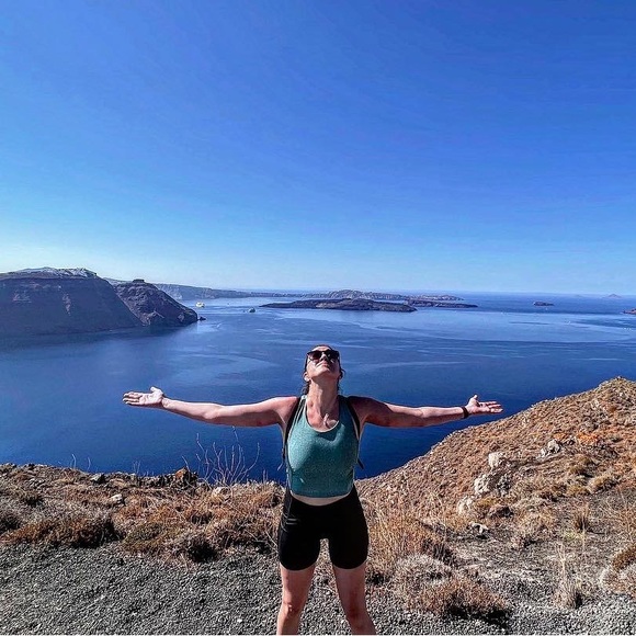 Meet your Posher, Abigale - Picture 4 of 5